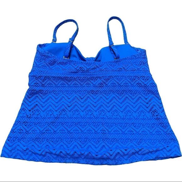 CATALINA Crochet-like Lace Tankini Top - Picture 4 of 11